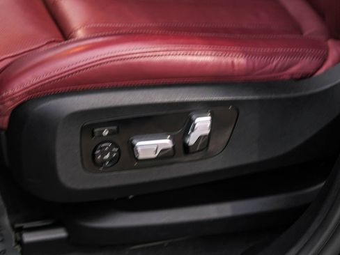 Used 2022 BMW X6 M50i w/ Parking Assistance Package image 45
