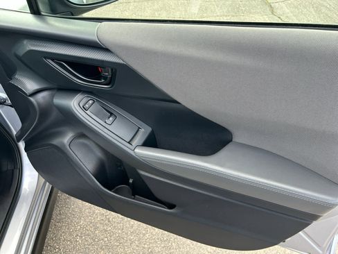 Used 2024 Subaru Crosstrek 2.0i Premium image 27