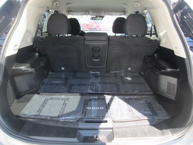 Used 2020 Nissan Rogue SV AWD/4WD image 12