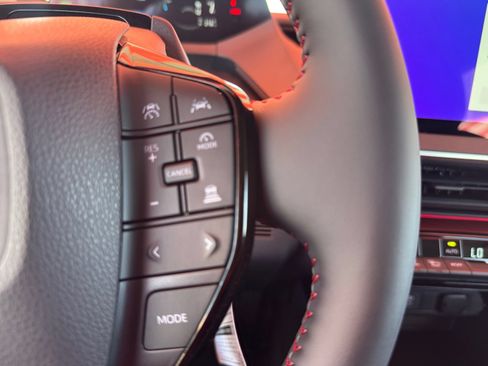 New 2026 Toyota Prius Plug-In Hybrid FWD image 21