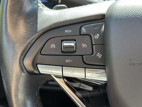 Used 2022 Cadillac Escalade ESV Sport w/ Touring Package AWD/4WD image 17
