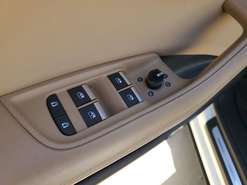 Used 2022 Audi Q8 Prestige w/ Prestige Package image 14