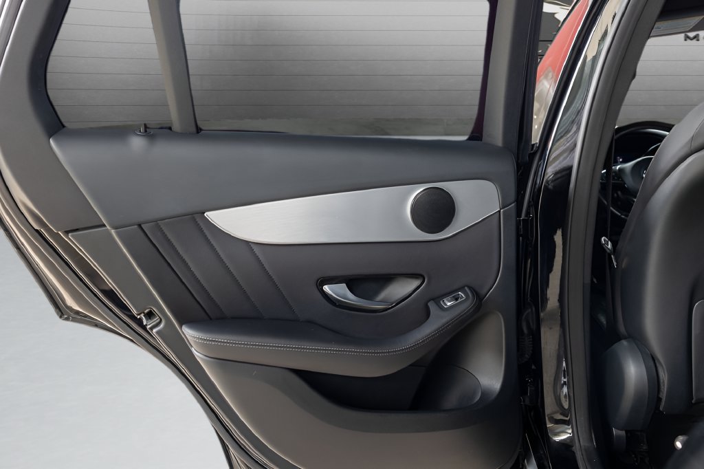 Used 2019 Mercedes-Benz GLC 300 image 46