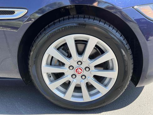 Used 2019 Jaguar XE image 88