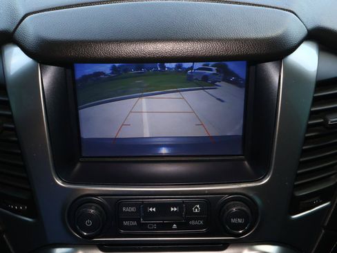 Used 2018 Chevrolet Tahoe LT RWD image 32