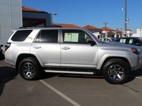 Certified 2024 Toyota 4Runner TRD Off-Road Premium w/ Moonroof Package AWD/4WD image 19