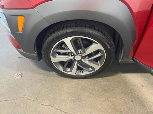 Used 2020 Hyundai Kona Limited FWD image 30
