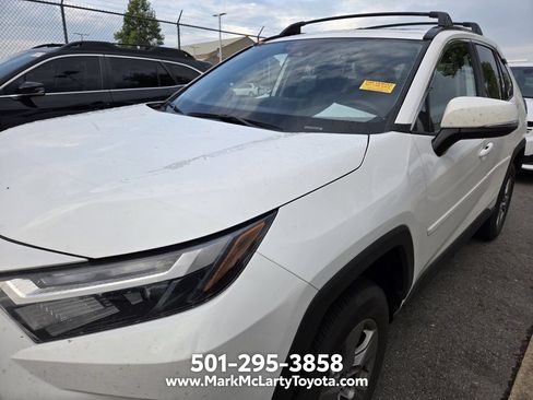 Used 2025 Toyota RAV4 XLE w/ Convenience Package FWD image 10