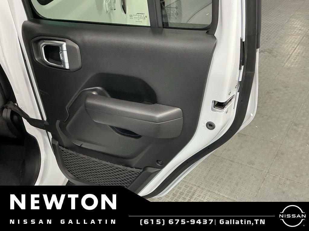 Used 2024 Jeep Wrangler Unlimited w/ Convenience Group AWD/4WD image 42