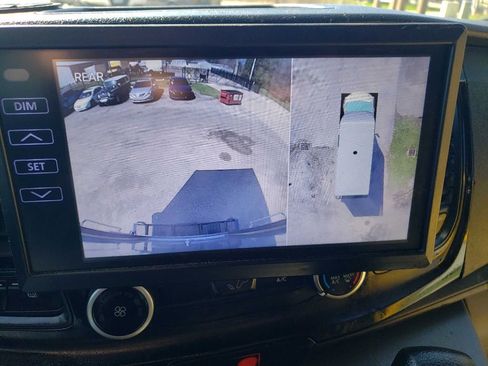 Used 2022 Ford Transit 350 DRW image 9