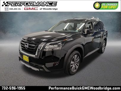 Used 2025 Nissan Pathfinder SL