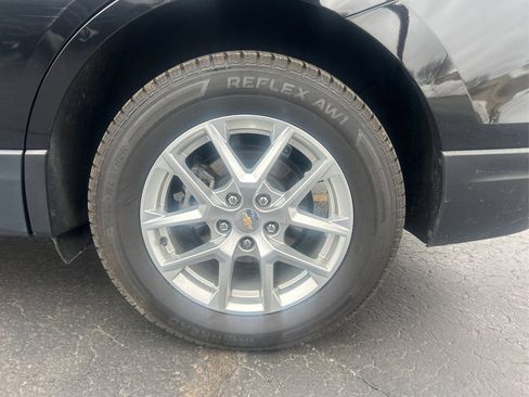 Used 2022 Chevrolet Equinox LS image 23