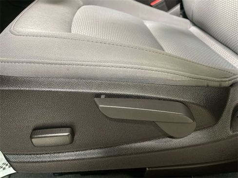 Used 2021 Chevrolet Colorado W/T w/ Custom Special Edition image 12