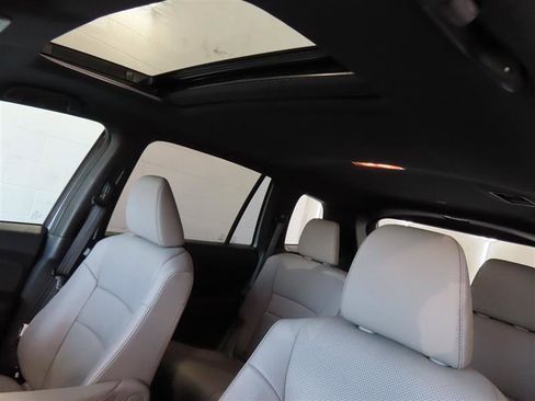 Used 2023 Honda Passport EX-L image 19