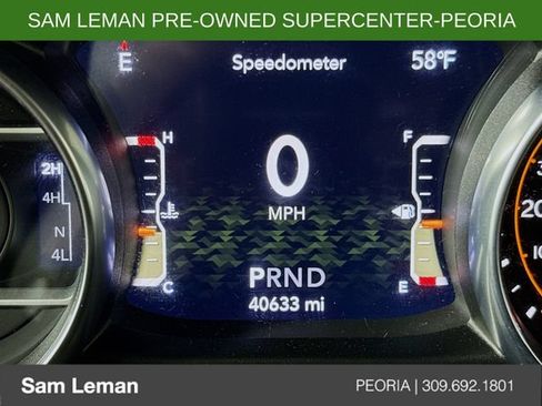 Used 2020 Jeep Gladiator Overland AWD/4WD image 12