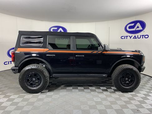 Used 2022 Ford Bronco 4-Door AWD/4WD image 2
