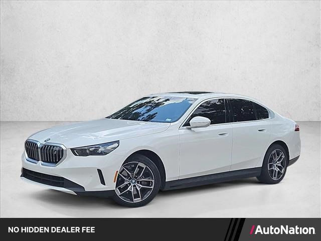 Used 2024 BMW i5 eDrive40i RWD image 1