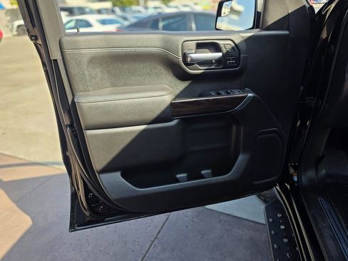 Used 2021 GMC Sierra 1500 SLT image 30