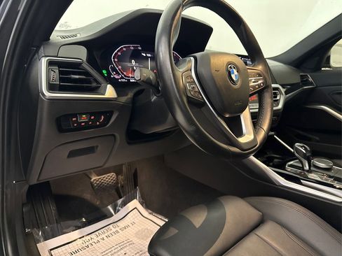 Used 2019 BMW 330i Sedan w/ Convenience Package RWD image 37