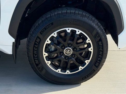 Used 2023 Toyota Tundra SR5 image 6