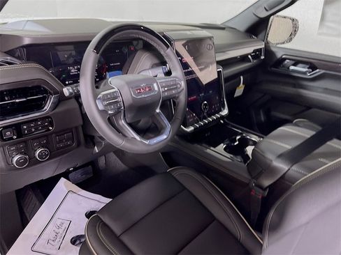 New 2026 GMC Yukon Elevation image 10