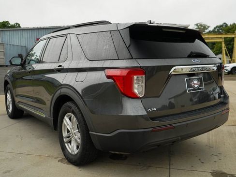Used 2020 Ford Explorer XLT RWD image 4