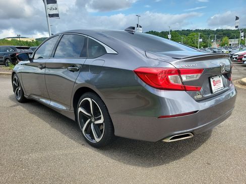 Used 2020 Honda Accord Sport image 3