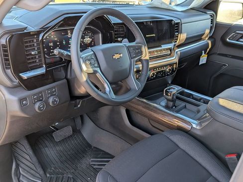 New 2026 Chevrolet Silverado 1500 LT image 17