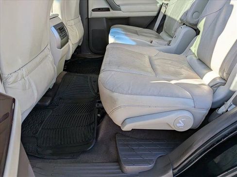 Used 2018 Lexus GX 460 image 18