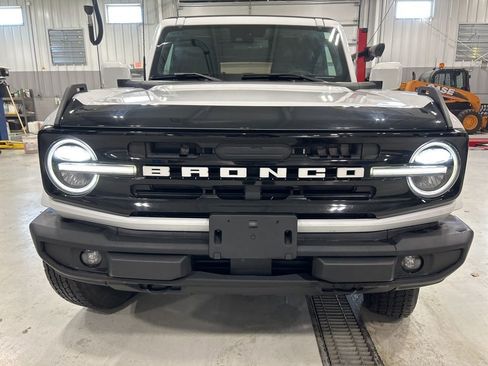 Used 2021 Ford Bronco Outer Banks image 13