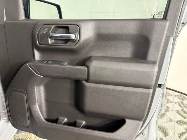 Used 2024 Chevrolet Silverado 1500 Custom Trail Boss AWD/4WD image 31
