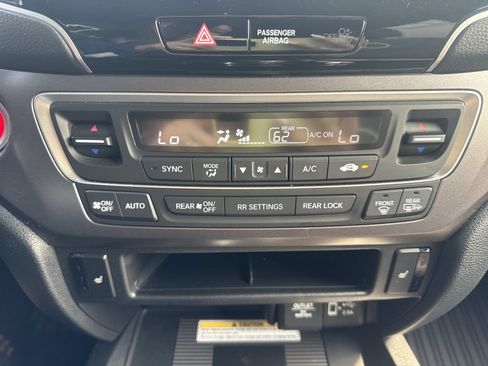 Used 2021 Honda Pilot Special Edition image 18
