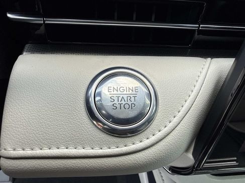 New 2026 Lincoln Nautilus Premier AWD/4WD image 28
