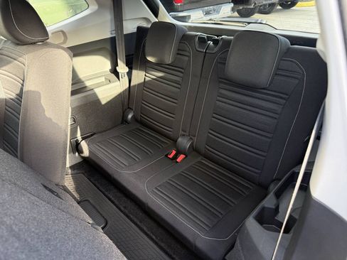 Used 2024 Volkswagen Tiguan S FWD image 11
