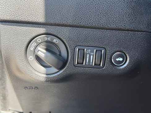 Used 2023 Dodge Charger SXT RWD image 21