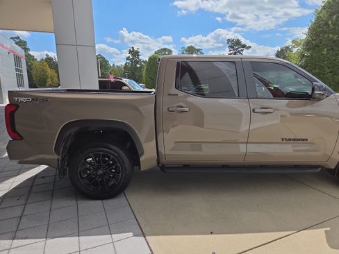 Used 2026 Toyota Tundra Limited w/ TRD Off-Road Package AWD/4WD image 3