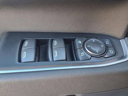 Used 2025 Chevrolet Silverado 2500 LT w/ Z71 Chrome Sport Edition image 11