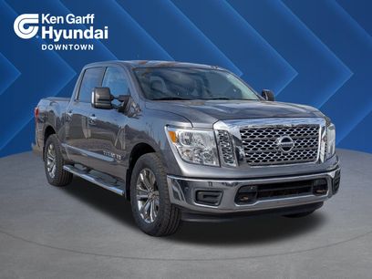 Used 2018 Nissan Titan SV w/ SV Convenience Package