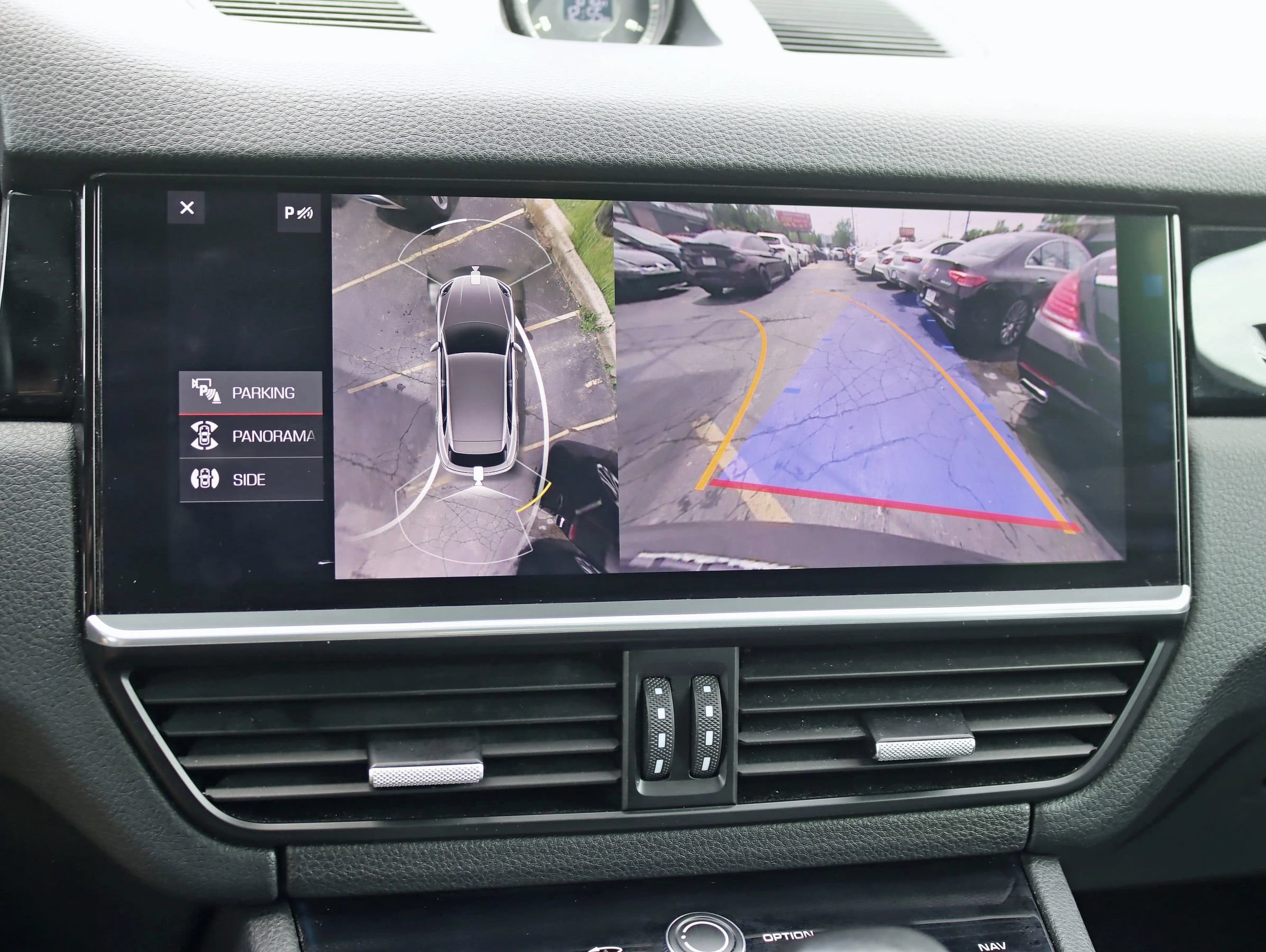 Used 2019 Porsche Cayenne AWD/4WD image 22
