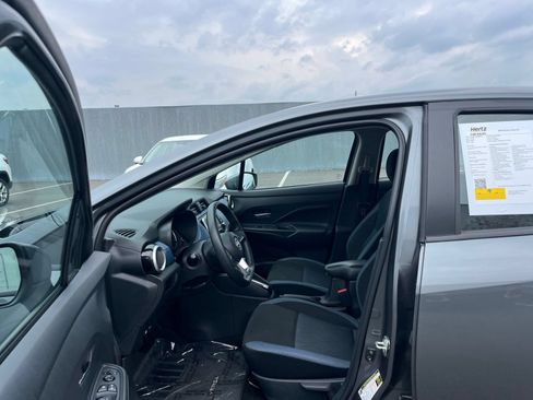 Used 2025 Nissan Versa SV FWD image 26