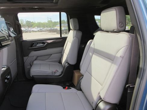New 2026 GMC Yukon XL Elevation w/ Elevation Premium Package AWD/4WD image 12