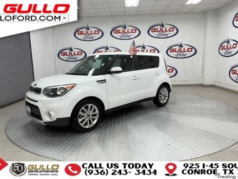 Used 2017 Kia Soul + FWD image 4