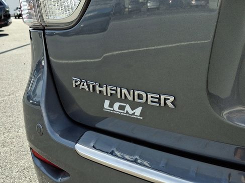 Used 2015 Nissan Pathfinder SV w/ Cargo Package image 31