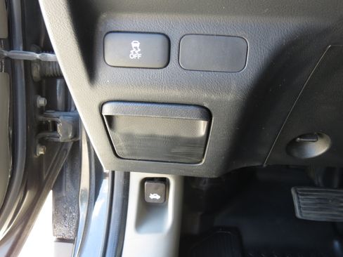 Used 2010 Honda Element LX image 17