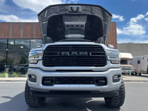 Used 2024 RAM 2500 Laramie w/ Night Edition AWD/4WD image 9