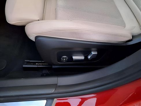 Used 2023 BMW 330i xDrive Sedan image 13