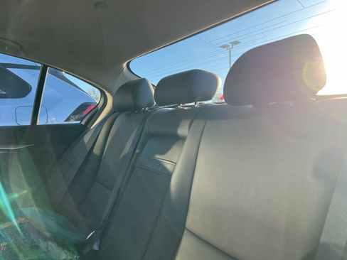 Used 2017 INFINITI Q50 Premium image 11