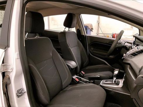 Used 2019 Ford Fiesta SE w/ Cold Weather Package FWD image 7