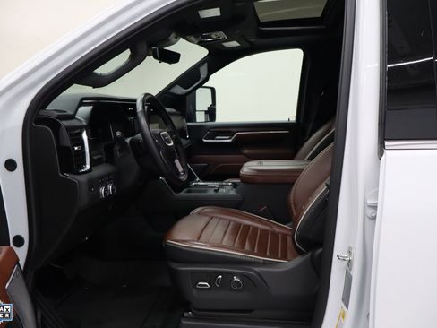 Used 2025 GMC Sierra 2500 Denali Ultimate image 26
