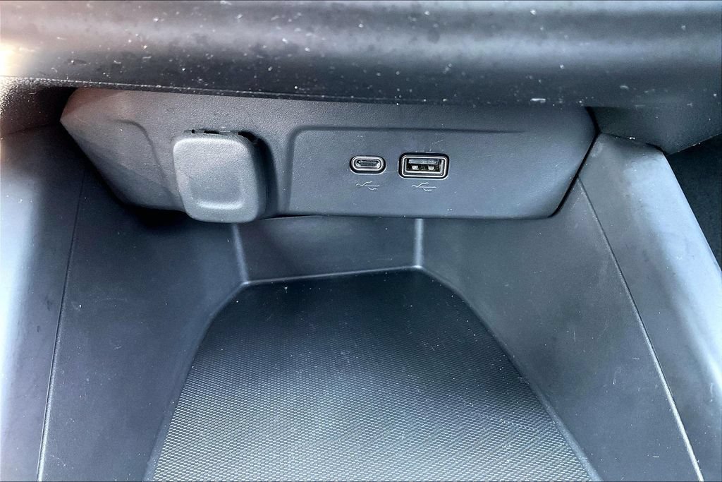 Used 2024 Chevrolet Trax RS w/ Driver Confidence Package FWD image 18